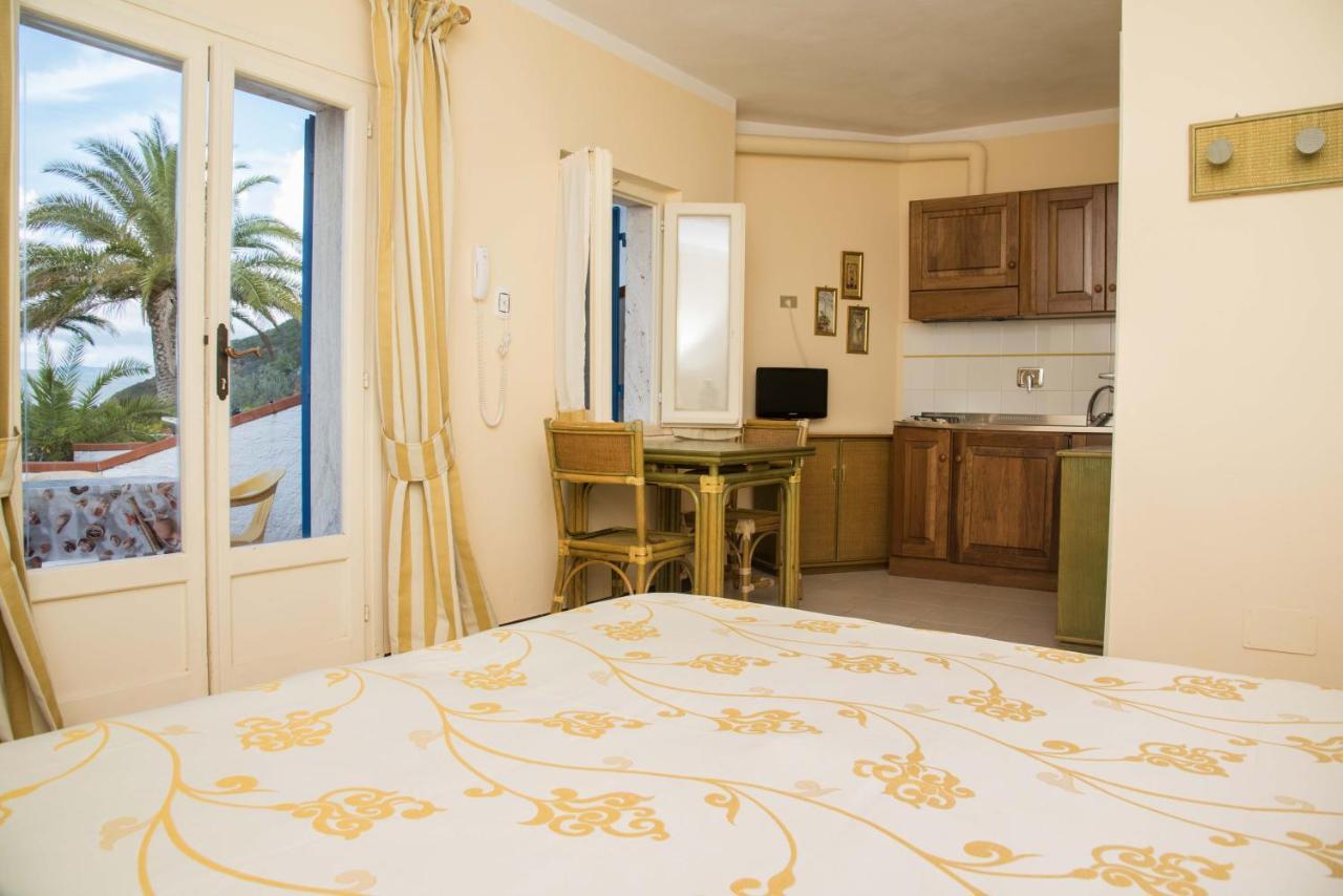 Residential Hotel Villaggio Innamorata Capoliveri  Exterior foto